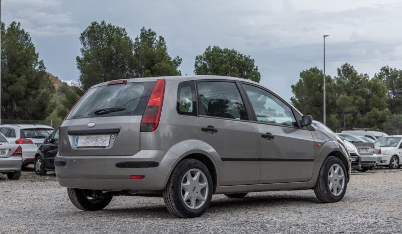 FORD Fiesta 1.4 Ghia 5p. lleno