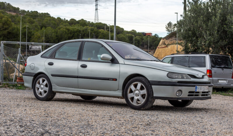 Renault Laguna RXE 1.9 dTi lleno