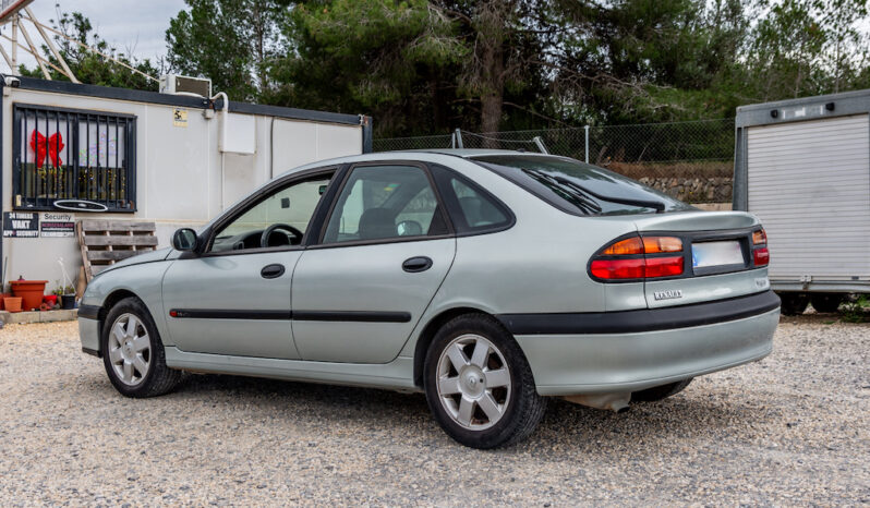 Renault Laguna RXE 1.9 dTi lleno