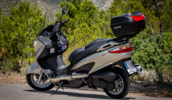 Suzuki Burgman 200 Scooter lleno