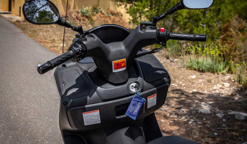 Suzuki Burgman 200 Scooter lleno