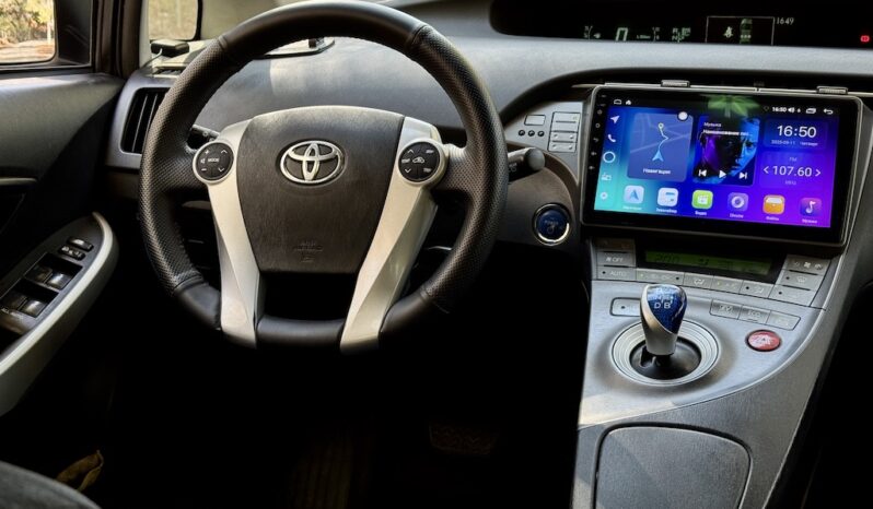 TOYOTA – PRIUS EXECUTIVE lleno