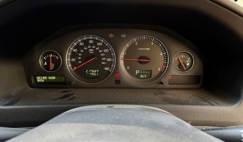 Volvo XC70 D5 AWD 4X4 Ranchera Familiar SW Touring lleno