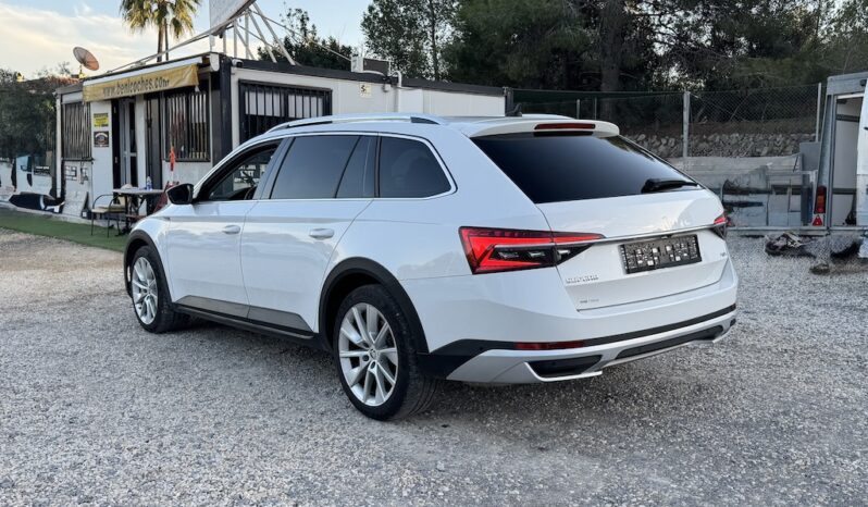 SKODA – SUPERB COMBI 2.0 TSI 200KW DSG 4X4 SCOUT lleno