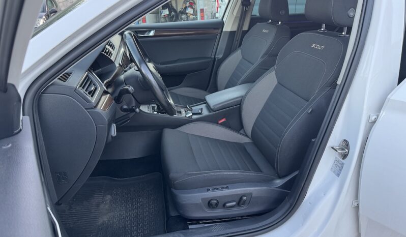 SKODA – SUPERB COMBI 2.0 TSI 200KW DSG 4X4 SCOUT lleno