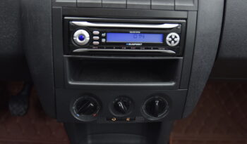 SKODA – FABIA 1.2 64CV YOUNG lleno