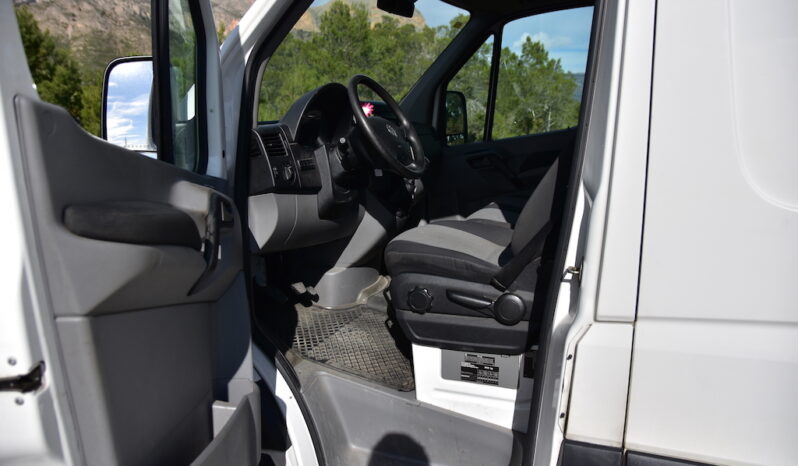 VOLKSWAGEN – CRAFTER 35 FURGON PRO 2.0 TDI 163CV lleno