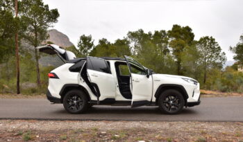 TOYOTA Rav4 2.5l 220H Business lleno