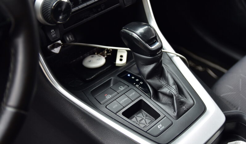 TOYOTA Rav4 2.5l 220H Business lleno