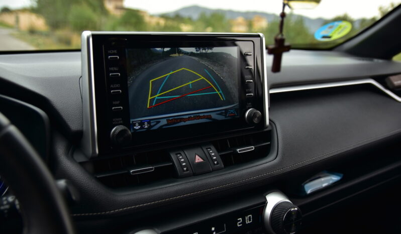 TOYOTA Rav4 2.5l 220H Business lleno