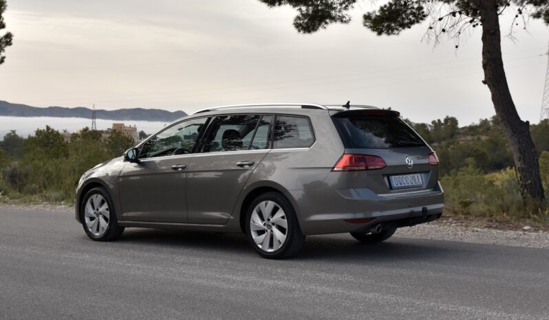 VOLKSWAGEN – GOLF VARIANT BUSINESS NAVI 1.6 TDI BMT lleno