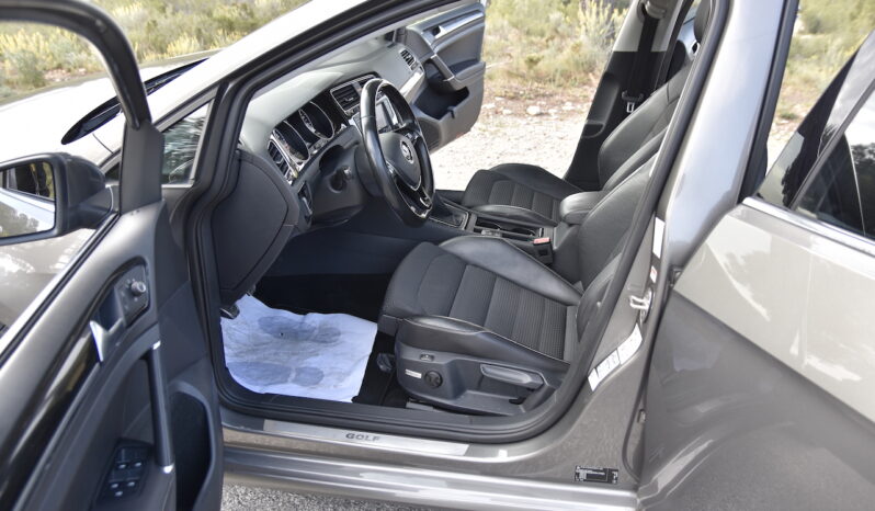 VOLKSWAGEN – GOLF VARIANT BUSINESS NAVI 1.6 TDI BMT lleno