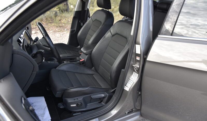 VOLKSWAGEN – GOLF VARIANT BUSINESS NAVI 1.6 TDI BMT lleno