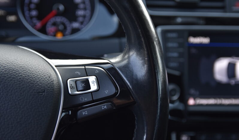 VOLKSWAGEN – GOLF VARIANT BUSINESS NAVI 1.6 TDI BMT lleno