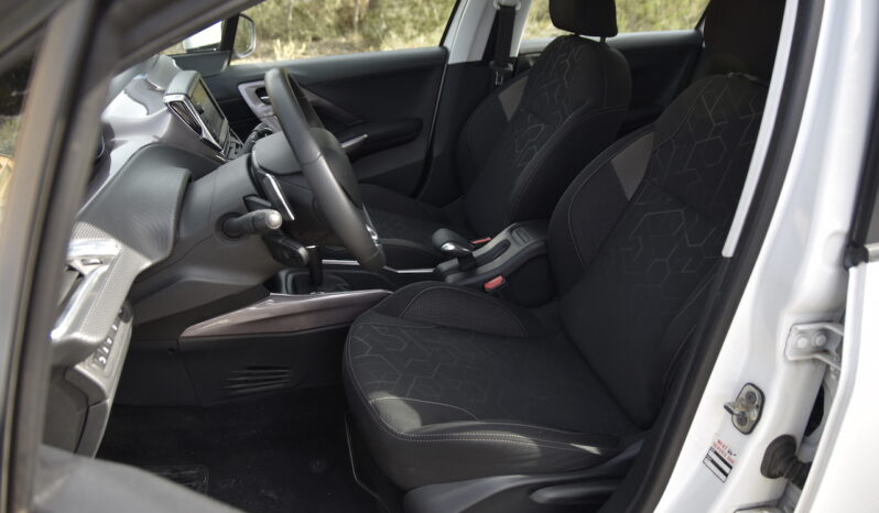 PEUGEOT 2008 Active 1.2 VTi 82 ETG5 lleno