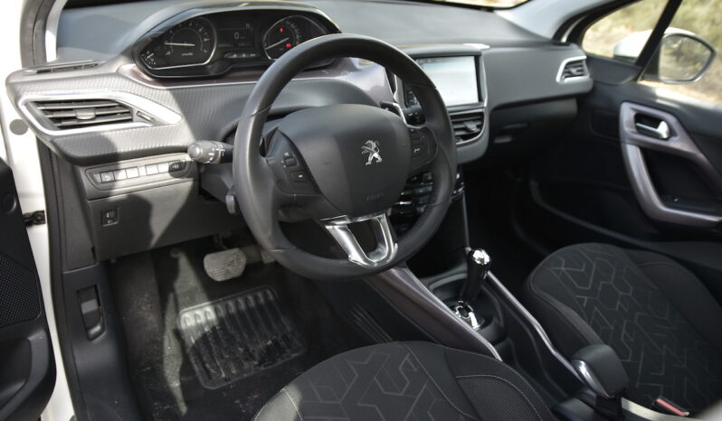 PEUGEOT 2008 Active 1.2 VTi 82 ETG5 lleno