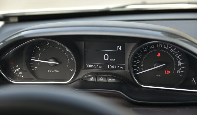 PEUGEOT 2008 Active 1.2 VTi 82 ETG5 lleno