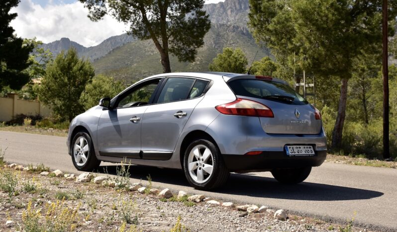 RENAULT – MEGANE DYNAMIQUE 2.0 16V 140CV AUTOMATICO lleno