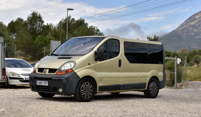 RENAULT – TRAFIC PASSENGER PRIVILEGE 2.5DCI 140 QSHIFT lleno