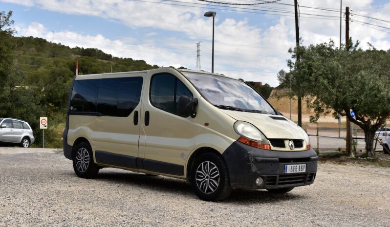 RENAULT – TRAFIC PASSENGER PRIVILEGE 2.5DCI 140 QSHIFT lleno