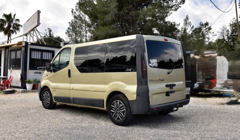 RENAULT – TRAFIC PASSENGER PRIVILEGE 2.5DCI 140 QSHIFT lleno