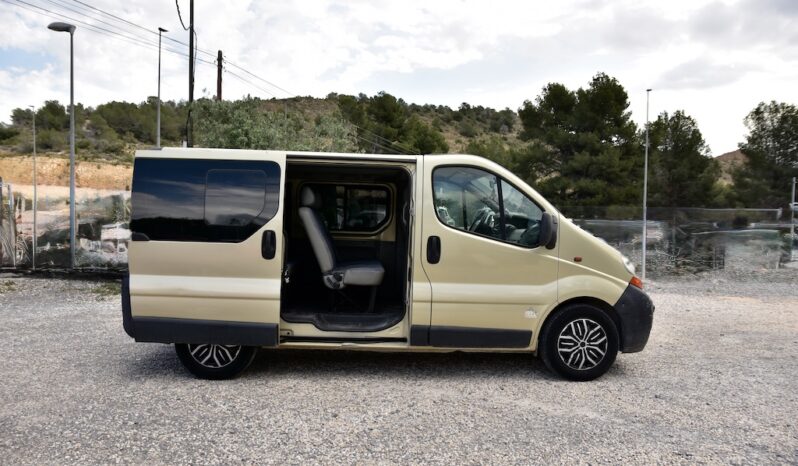 RENAULT – TRAFIC PASSENGER PRIVILEGE 2.5DCI 140 QSHIFT lleno