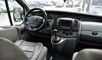 RENAULT – TRAFIC PASSENGER PRIVILEGE 2.5DCI 140 QSHIFT lleno