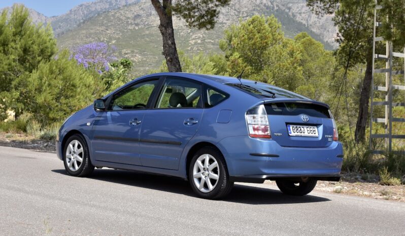 TOYOTA Prius 1.5 VVTi HSD Hibrido lleno