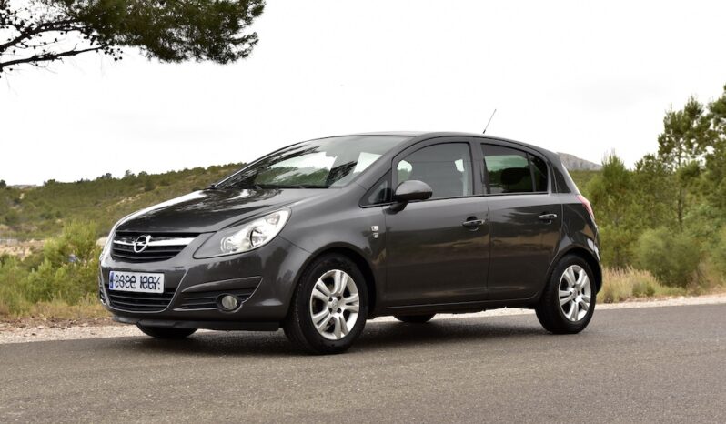 OPEL Corsa 1.4 Color Edition lleno