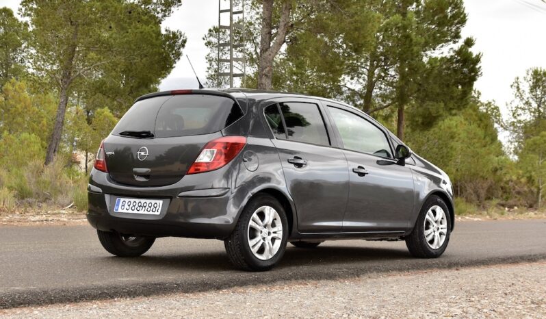 OPEL Corsa 1.4 Color Edition lleno