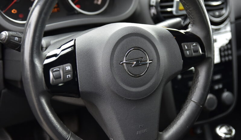 OPEL Corsa 1.4 Color Edition lleno