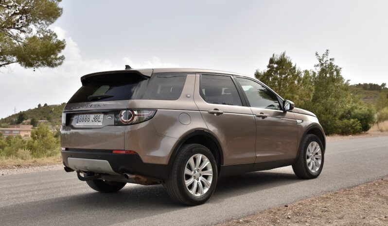 LAND-ROVER Discovery Sport 2.0L eD4 150CV 4×2 HSE Luxury lleno