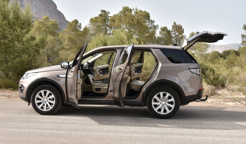 LAND-ROVER Discovery Sport 2.0L eD4 150CV 4×2 HSE Luxury lleno