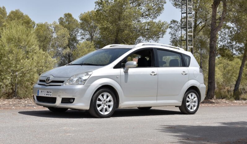 TOYOTA COROLLA VERSO 2.2 D4D 136CV SOL lleno