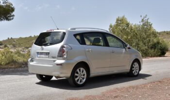TOYOTA COROLLA VERSO 2.2 D4D 136CV SOL lleno