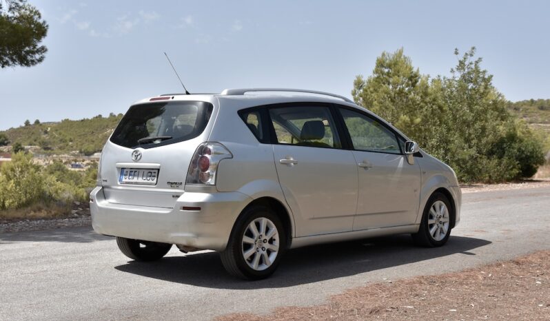 TOYOTA COROLLA VERSO 2.2 D4D 136CV SOL lleno