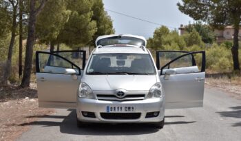 TOYOTA COROLLA VERSO 2.2 D4D 136CV SOL lleno