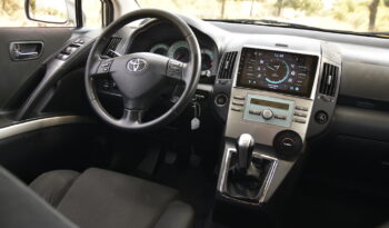 TOYOTA COROLLA VERSO 2.2 D4D 136CV SOL lleno