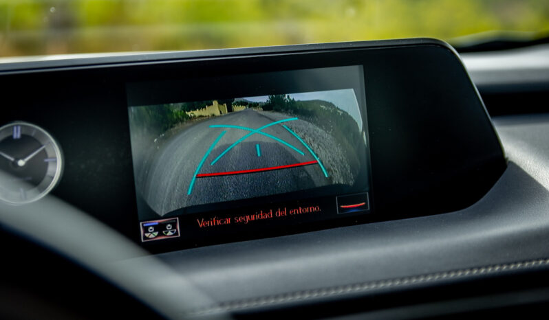 LEXUS UX 2.0 250H BUSINESS NAVIGATION lleno