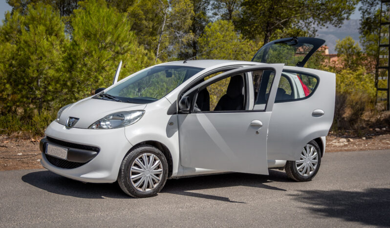 PEUGEOT 107 1.4 HDI URBAN lleno