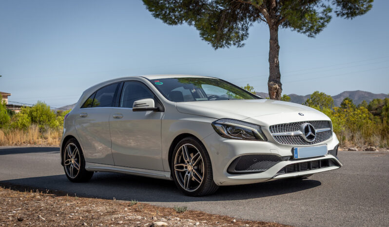 MERCEDES-BENZ Clase A A 200 d AMG Line lleno