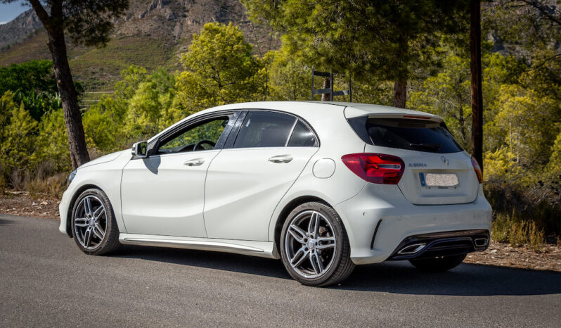 MERCEDES-BENZ Clase A A 200 d AMG Line lleno