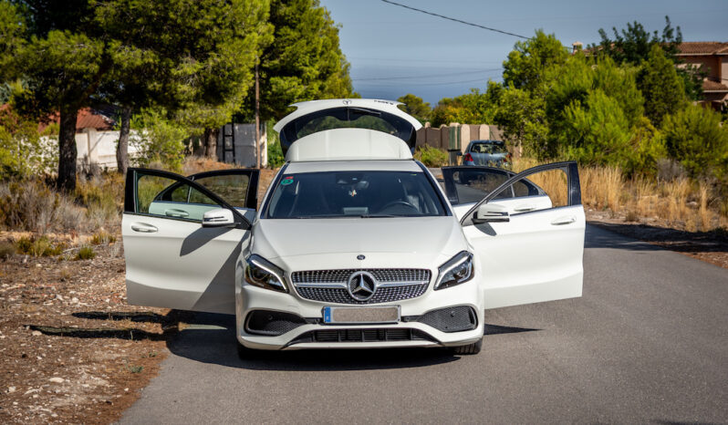 MERCEDES-BENZ Clase A A 200 d AMG Line lleno