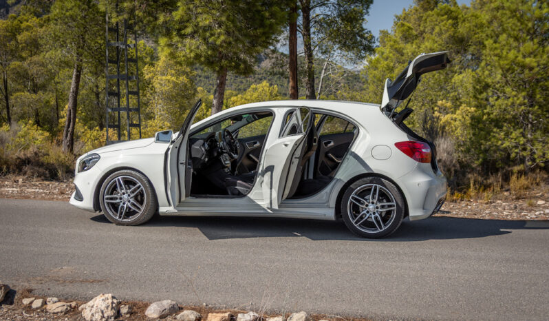 MERCEDES-BENZ Clase A A 200 d AMG Line lleno