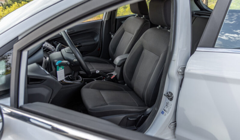 FORD Fiesta 1.0 EcoBoost 100cv Titanium 5p lleno