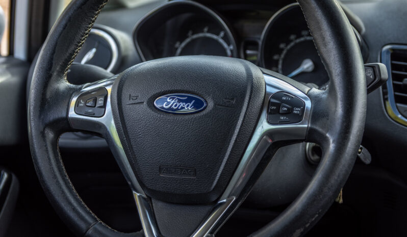 FORD Fiesta 1.0 EcoBoost 100cv Titanium 5p lleno