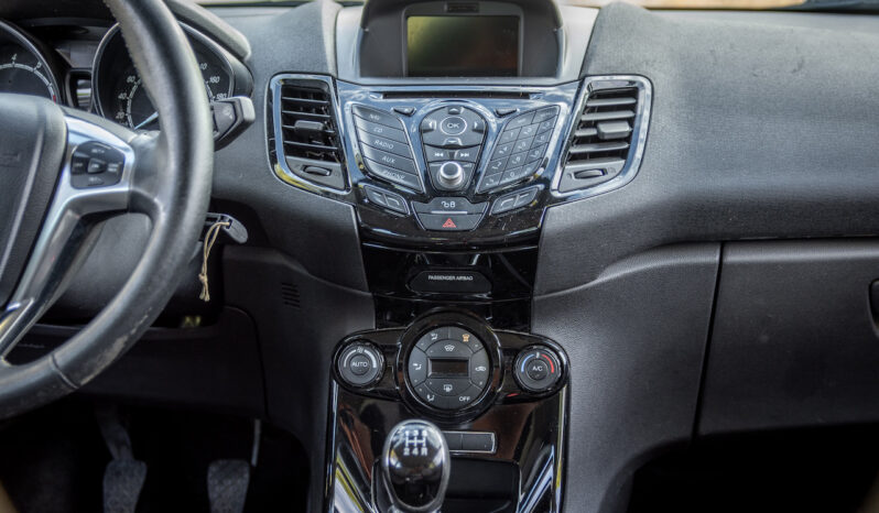 FORD Fiesta 1.0 EcoBoost 100cv Titanium 5p lleno